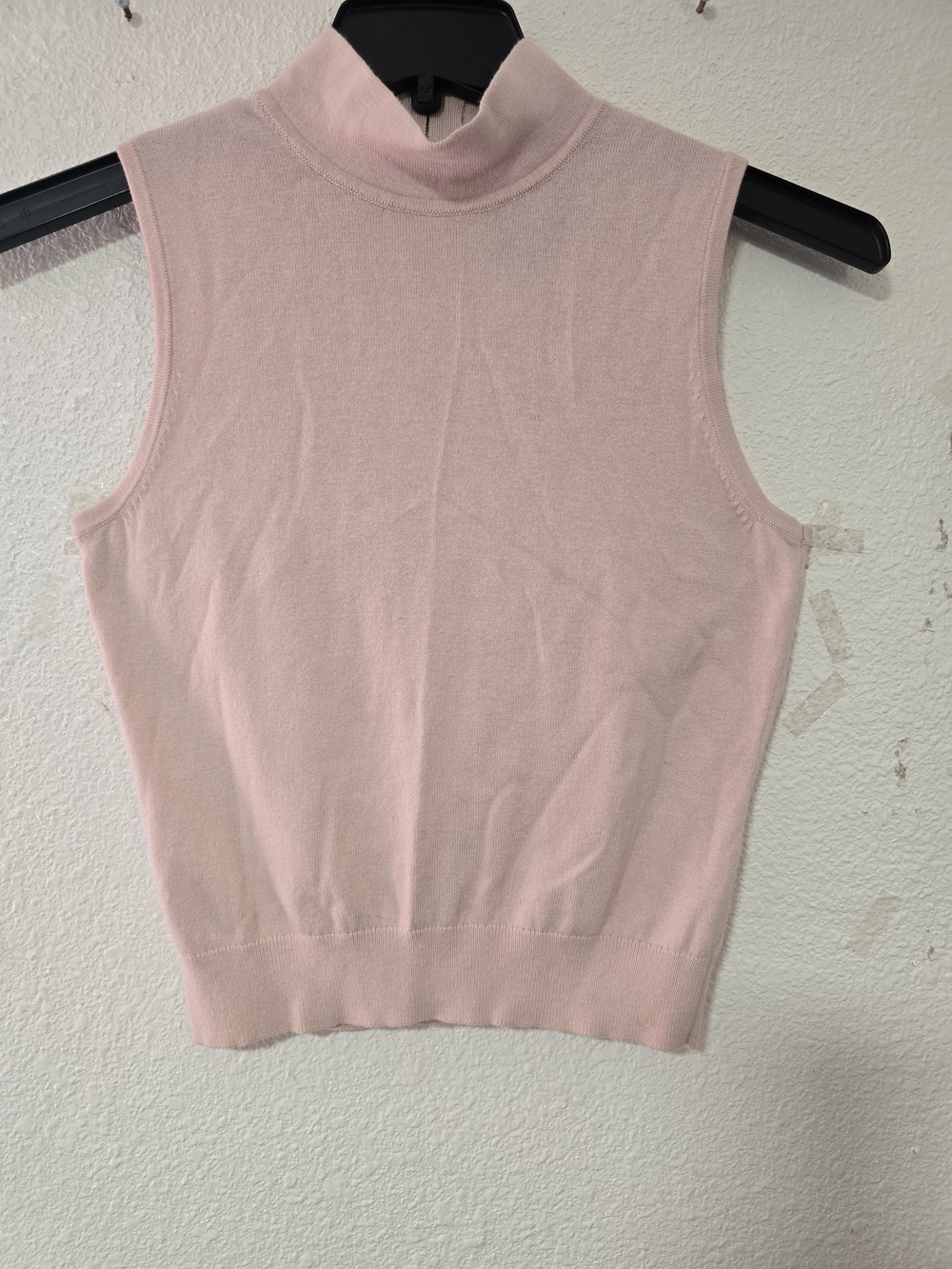 White House Black Market Sleeveless Mock Neck Top in Pale Pink